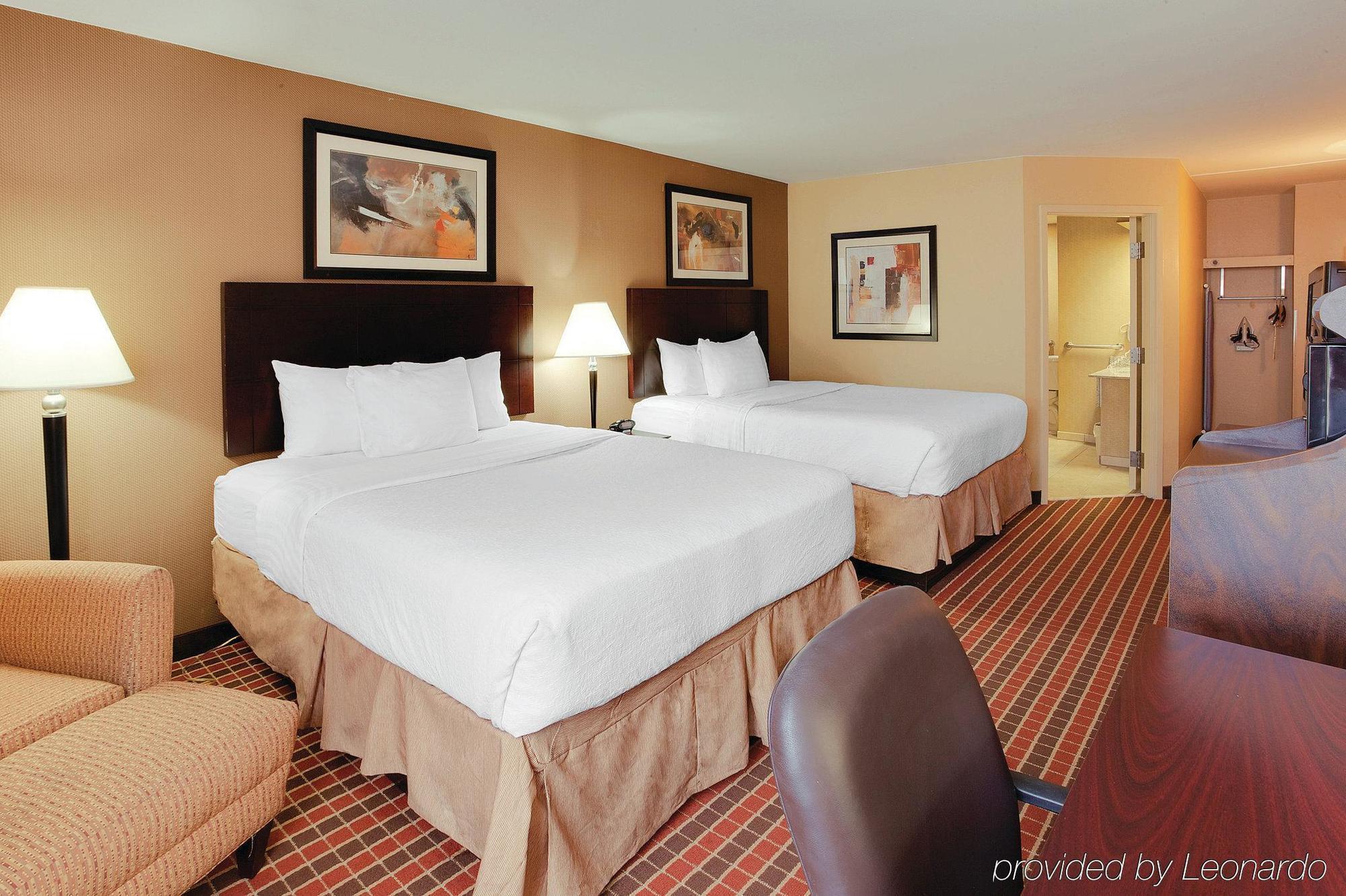 La Quinta Inn & Suites Pittsburgh North McCandless Township Eksteriør billede