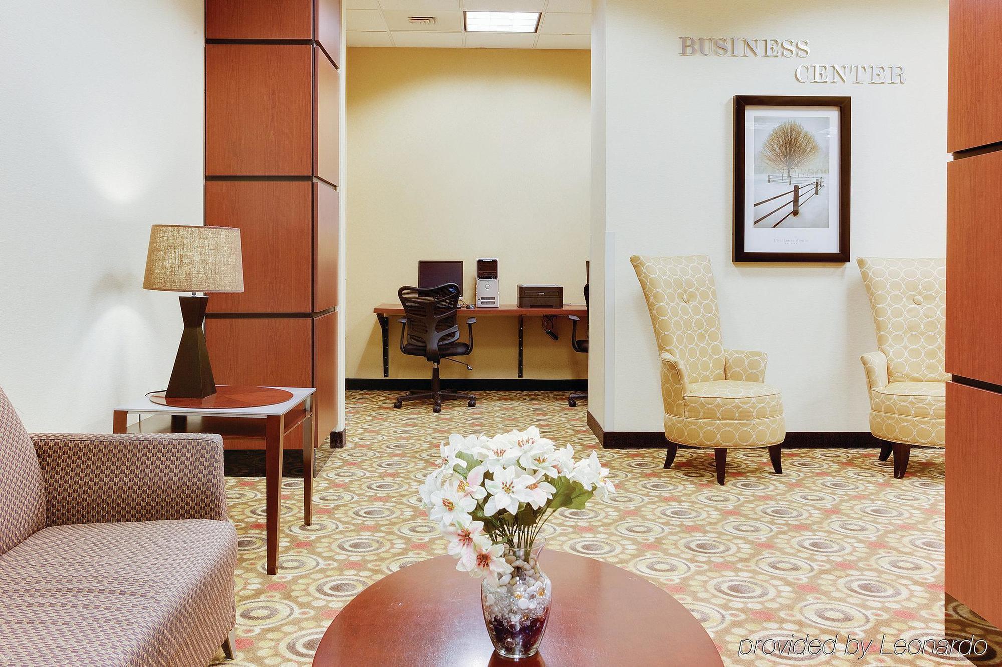 La Quinta Inn & Suites Pittsburgh North McCandless Township Eksteriør billede
